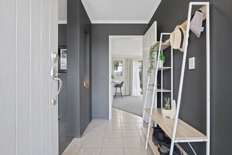 Photo of property in 42 Greig Place, Pukekohe, 2120