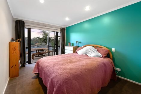 Photo of property in 28 Hawaiian Parade, Arkles Bay, Whangaparaoa, 0932