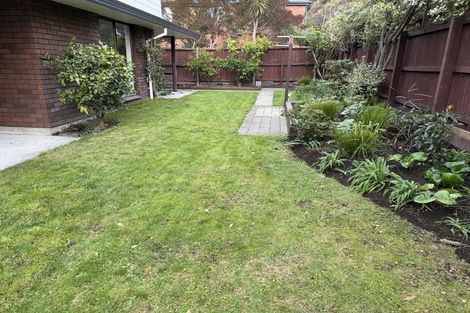 Photo of property in 20 Taupata Street, Redcliffs, Christchurch, 8081