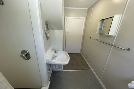 Photo of property in 1/14 Clifton Terrace, Kelburn, Wellington, 6012