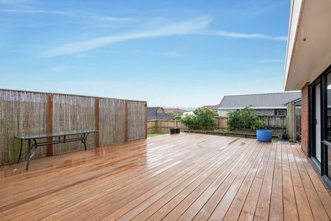 Photo of property in 20 Simmental Crescent, Somerville, Auckland, 2014