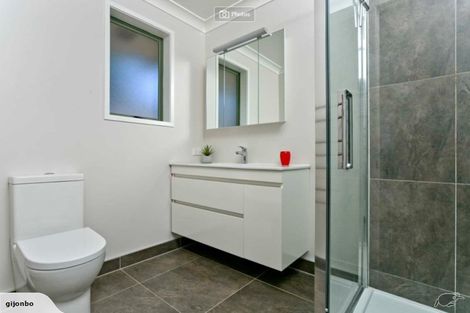 Photo of property in 57 Bluebird Crescent, Unsworth Heights, Auckland, 0632