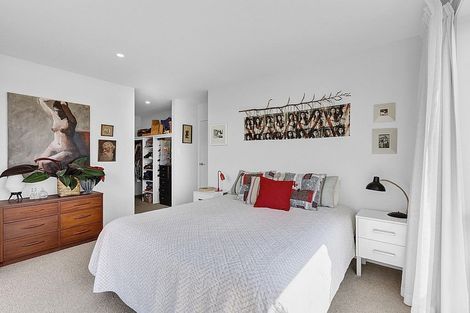 Photo of property in 12 Greenpath Lane, Hurworth, New Plymouth, 4310