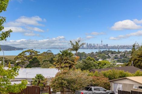 Photo of property in 48 West Harbour Drive, West Harbour, Auckland, 0618
