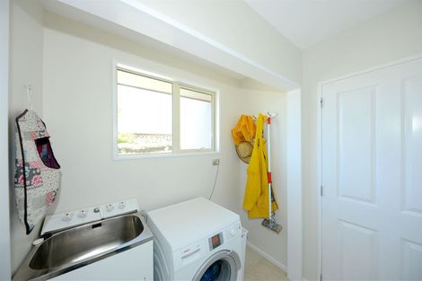 Photo of property in 299 Withells Road, Avonhead, Christchurch, 8042