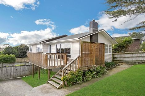 Photo of property in 68 Beechdale Crescent, Pakuranga Heights, Auckland, 2010