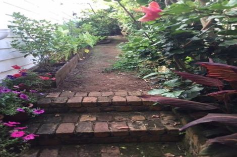 Photo of property in 8 Cracroft Street, Devonport, Auckland, 0624