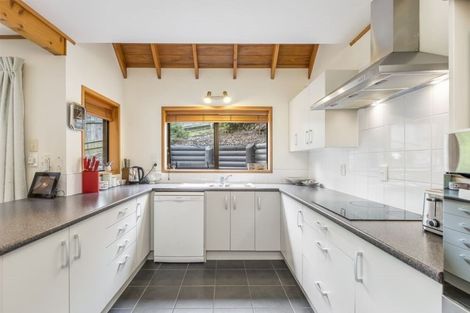 Photo of property in 5/16 Mahara Avenue, Birkenhead, Auckland, 0626