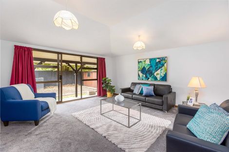 Photo of property in 270 Memorial Avenue, Burnside, Christchurch, 8053