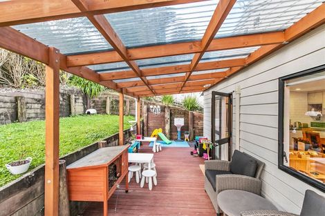 Photo of property in 2/19 Fernwood Grove, Bayview, Auckland, 0629