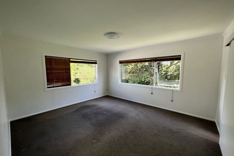 Photo of property in 31 Creamer Avenue, Belmont, Auckland, 0622