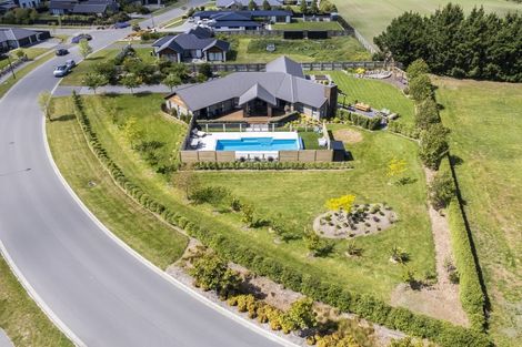 Photo of property in 14 Kingsdowne Drive, West Melton, 7618