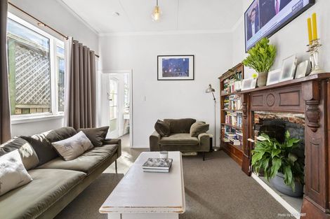 Photo of property in 10 Royal Street, Berhampore, Wellington, 6023