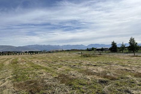 Photo of property in 2 Neuman Road, Twizel, 7901