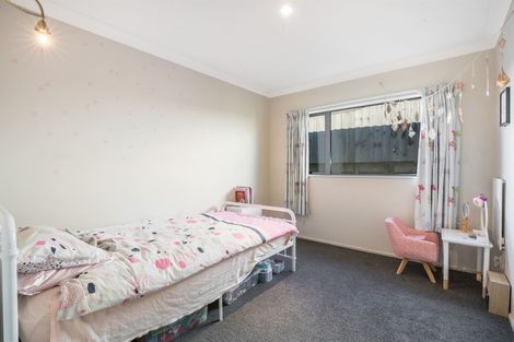 Photo of property in 3 Gennaker Lane, Whitby, Porirua, 5024