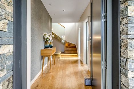 Photo of property in 128 Churchill Road, Rothesay Bay, Auckland, 0630