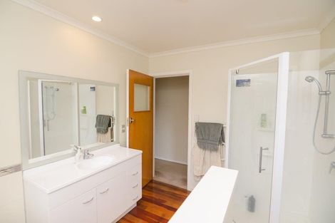 Photo of property in 39 East Street, Greytown, 5712