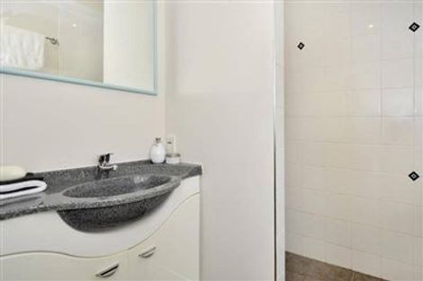 Photo of property in 23 Black Teal Close, Unsworth Heights, Auckland, 0632