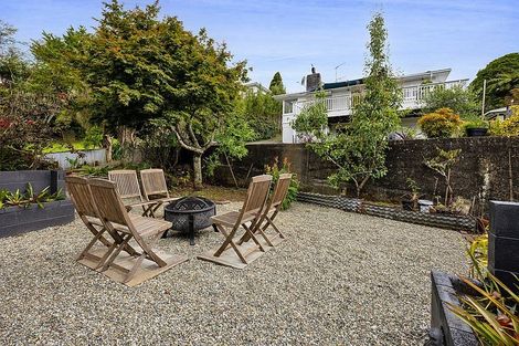 Photo of property in 7c Tasman Street, Vogeltown, New Plymouth, 4310