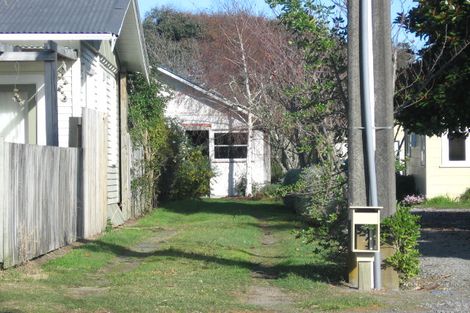 Photo of property in 25 Toi Street, Otaki Beach, Otaki, 5512