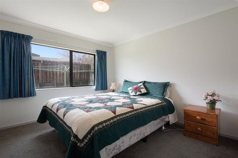 Photo of property in 2 Dowman Place, Te Puke, 3119