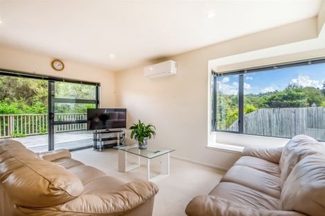 Photo of property in 3/4 Harkin Close, Albany, Auckland, 0632