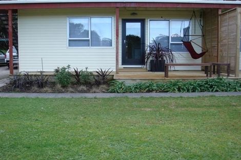 Photo of property in 1/49 Maungaraki Road, Korokoro, Lower Hutt, 5012
