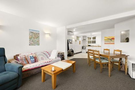 Photo of property in Parkland Flats, 18/51 Adams Terrace, Kelburn, Wellington, 6021