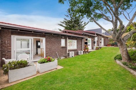 Photo of property in 103 Stapleford Crescent, Browns Bay, Auckland, 0630