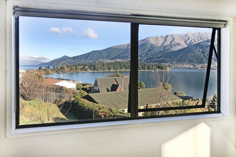Photo of property in 40 Oregon Drive, Kelvin Heights, Queenstown, 9300