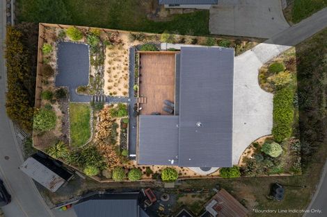 Photo of property in 16 Glendermid Close, Sawyers Bay, Port Chalmers, 9023