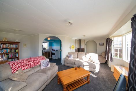 Photo of property in 52 Acacia Street, Kelvin Grove, Palmerston North, 4414