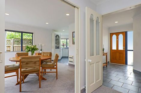 Photo of property in 3 Knightsbridge Place, Taradale, Napier, 4112