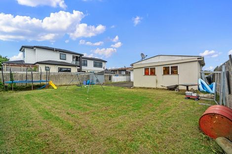 Photo of property in 3 Convair Crescent, Mangere, Auckland, 2022