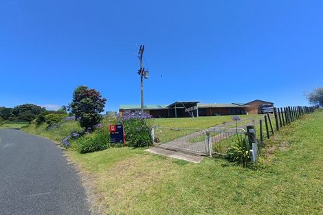 Photo of property in 26 Tawaroa Road, Waihau Bay, Te Kaha, 3199