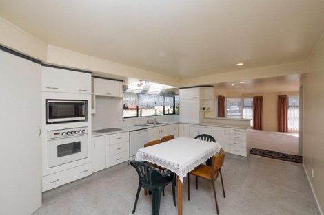 Photo of property in 12 Murdoch Street, Hawera, 4610