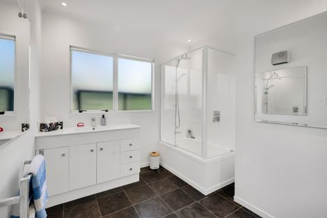 Photo of property in 45 Glamis Avenue, Bell Block, New Plymouth, 4312