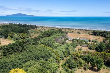 Photo of property in 69 Sims Road, Te Horo Beach, Otaki, 5581