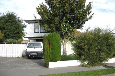 Photo of property in 2/2 Farnham Place, Ilam, Christchurch, 8041