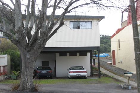 Photo of property in 2/14 Mount Street, Port Chalmers, 9023