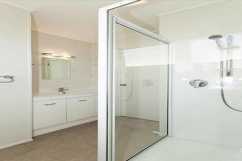 Photo of property in 1009 Whangaparaoa Road, Tindalls Beach, Whangaparaoa, 0930