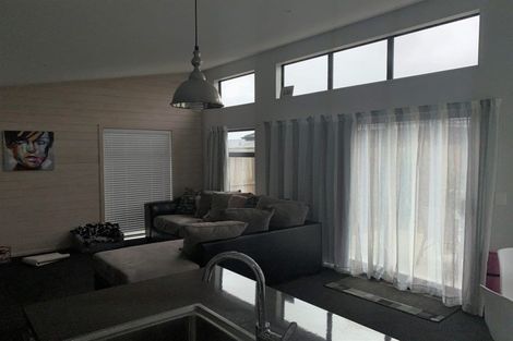 Photo of property in 37 Flint Road, Rolleston, 7614