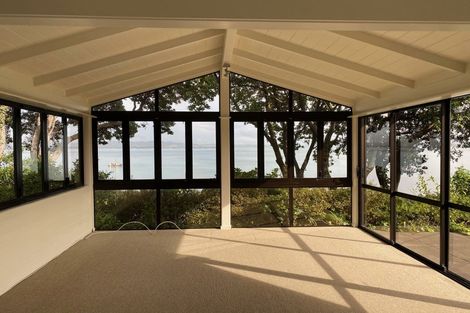Photo of property in 1993 Whangarei Heads Road, Whangarei Heads, Whangarei, 0174