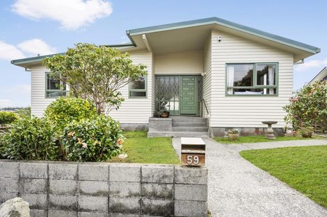 Photo of property in 59 Chapman Street, Newlands, Wellington, 6037