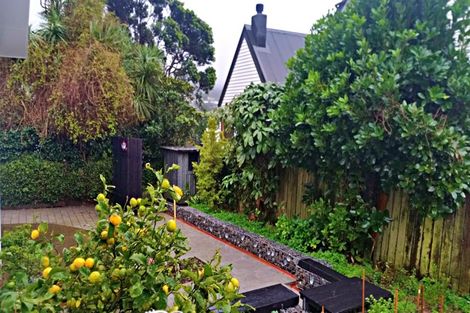 Photo of property in 27a Izard Road, Khandallah, Wellington, 6035