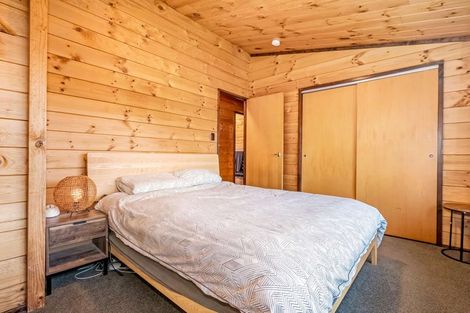 Photo of property in 2 Bruce Street, Cromwell, 9310