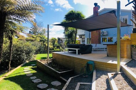 Photo of property in 35 Drome View Place, Beach Haven, Auckland, 0626