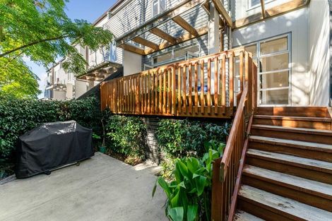 Photo of property in 6l Carlton Gore Road, Grafton, Auckland, 1023