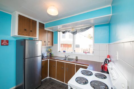 Photo of property in 52 Acacia Street, Kelvin Grove, Palmerston North, 4414