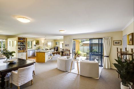 Photo of property in 9 Jervois Road, Jervoistown, Napier, 4112